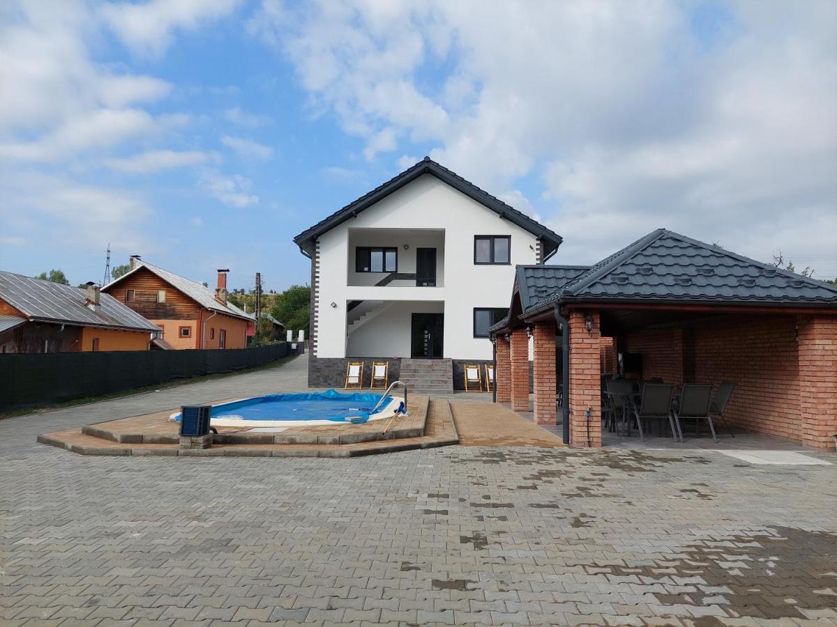 Pensiunea Happy Day Horezu Exterior photo