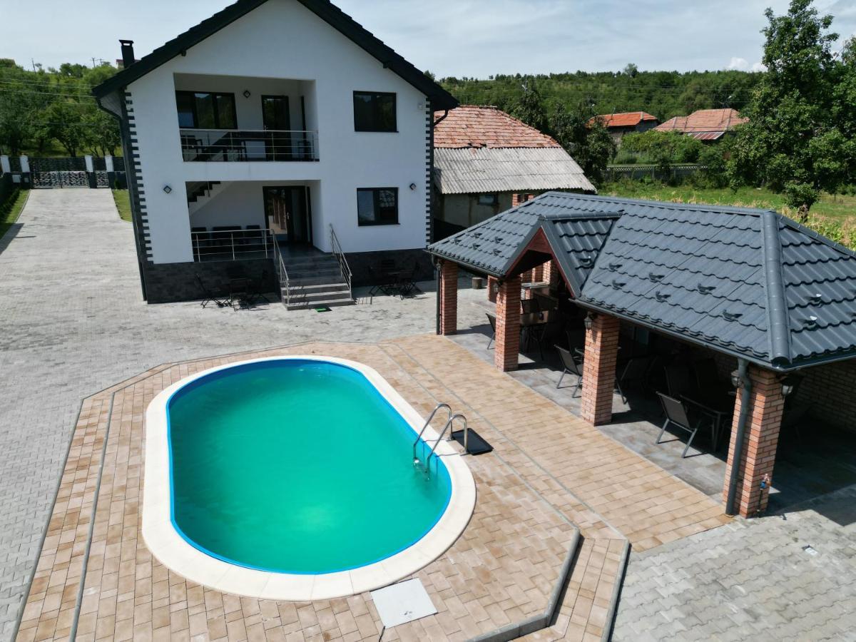 Pensiunea Happy Day Horezu Exterior photo